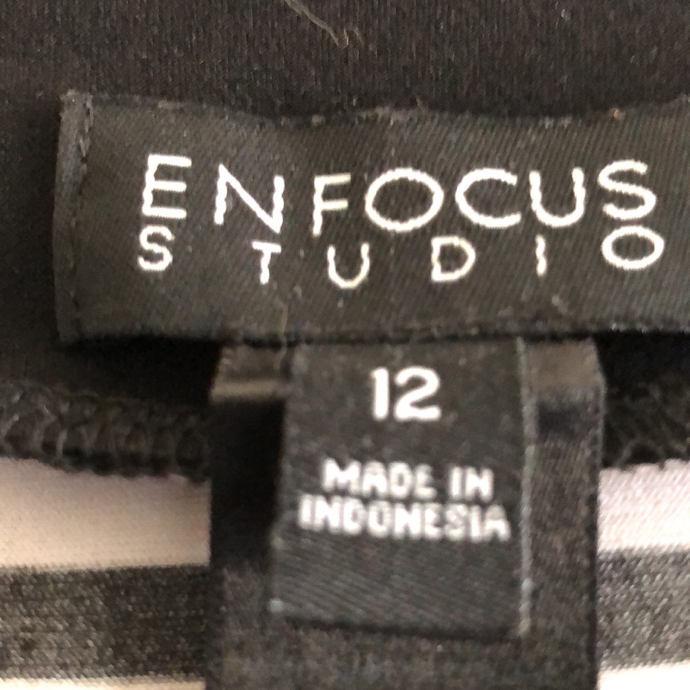 Enfocus Studio Dress - Picture 6 of 6